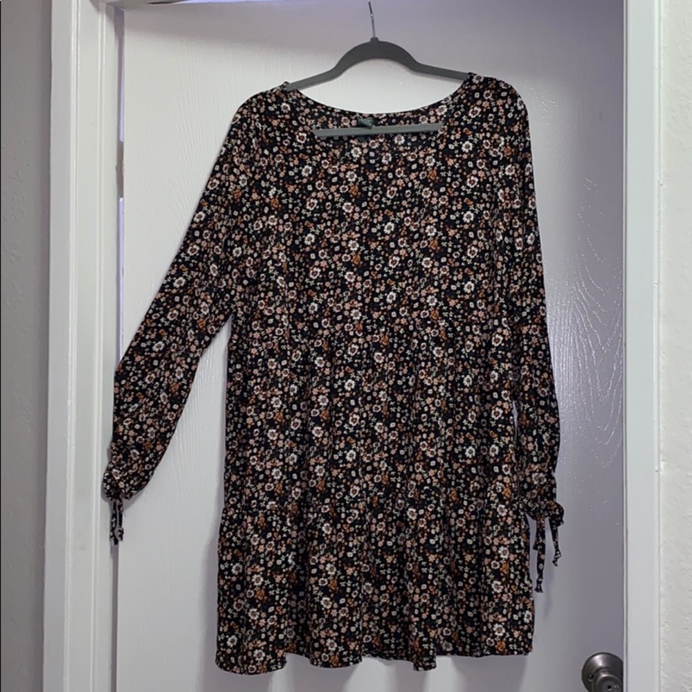 Summer dress from target! 🌞 worn once!